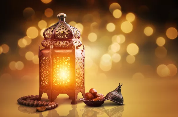 Free Download Ornamental Arabic Lanterns With Burning Candles Glittering Golden Bokeh Lights - GFXLoad